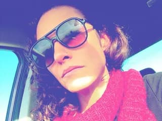 WebCAM of PetitemarieeThaReal